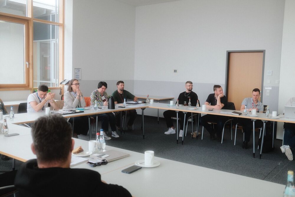 Die Mitglieder des BNI-Chapters Donau-Ries beim Unternehmerfrühstück